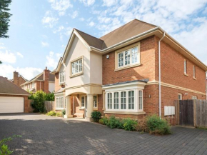 Pass The Keys Stunning 5 Bedroom Spacious Home